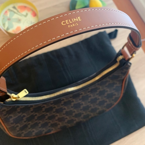 CELINE Ava Bag in Triomphe Canvas and Calfskin - Picture 5 of 12